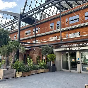 Hi Yves Robert Hostel