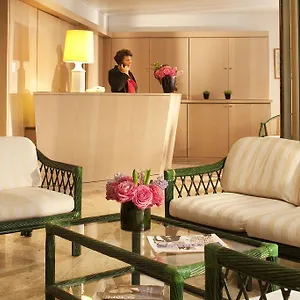 Au Pacific Otel